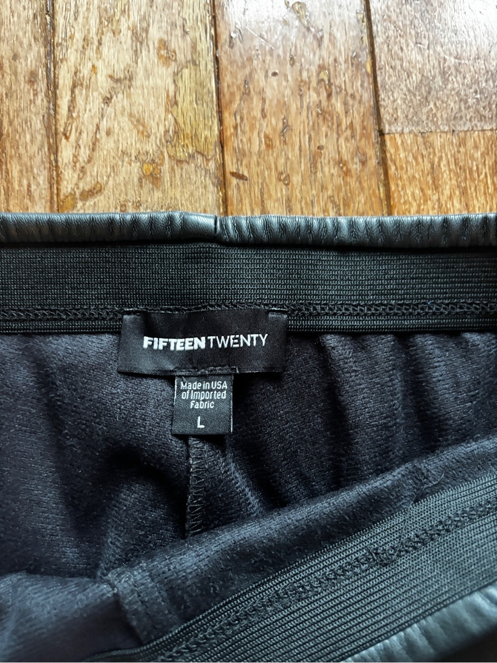 NWT Fitfteen Twenty faux leather button hem pants-L - Picture 7 of 9